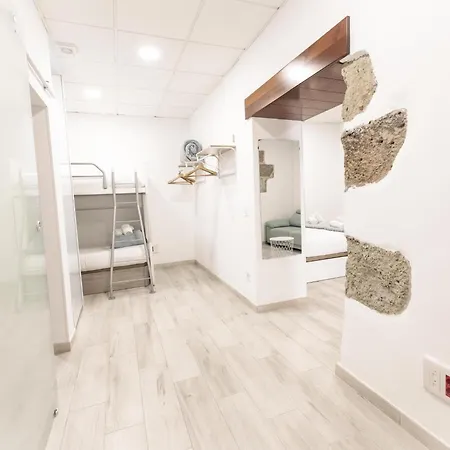 Eva Garcia Naranjo *